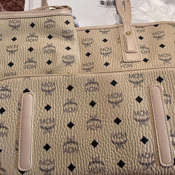 Mcm tote - Picture 4 of 5